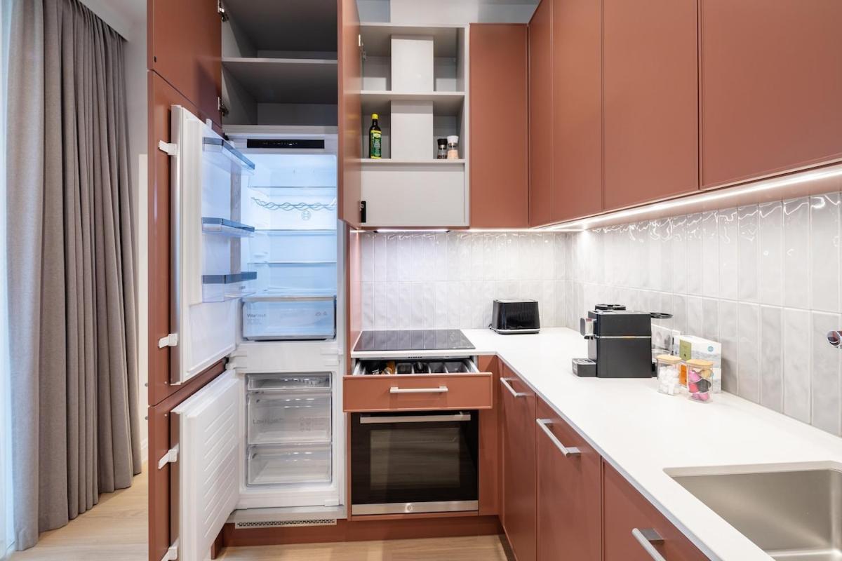 Bright & Modern In Historic Raina Blvd Building I Near Park & Old Town *