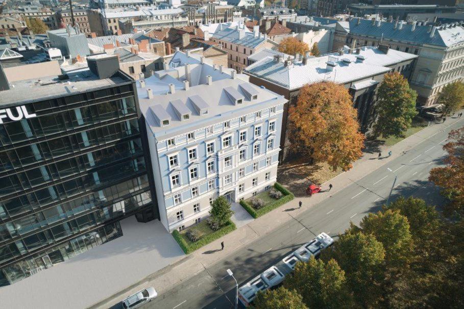 Bright & Modern In Historic Raina Blvd Building I Near Park & Old Town Riga